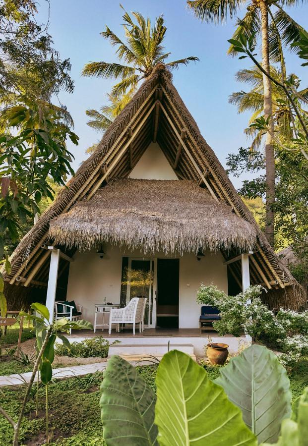 Matahari Villas Gili Asahan Bagian luar foto