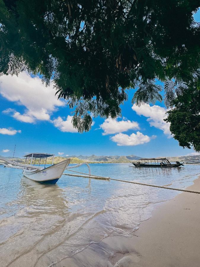 Matahari Villas Gili Asahan Bagian luar foto